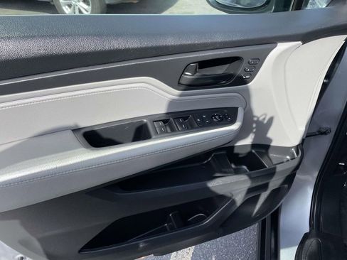 Used 2022 Honda Odyssey EX-L image 25