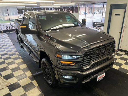 Used 2025 RAM 2500 Big Horn AWD/4WD image 19