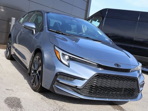 Used 2024 Toyota Corolla SE image 6