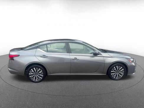 Used 2026 Nissan Altima 2.5 SV FWD image 13