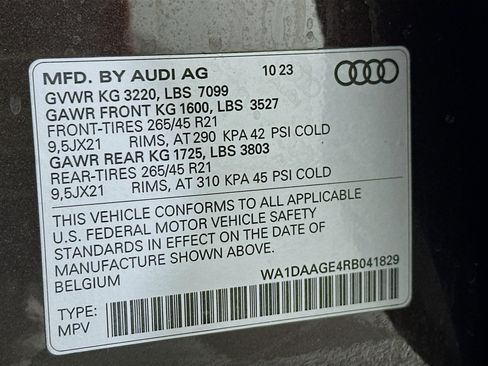 Used 2024 Audi Q8 e-tron Prestige w/ Prestige Package image 36