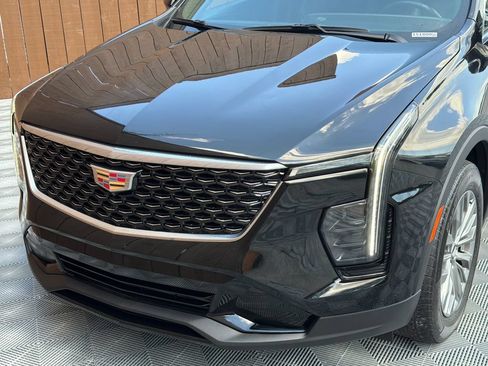 Used 2025 Cadillac XT4 Premium Luxury FWD image 21