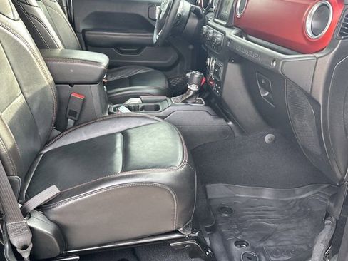 Used 2018 Jeep Wrangler Unlimited Rubicon w/ Dual Top Group image 16