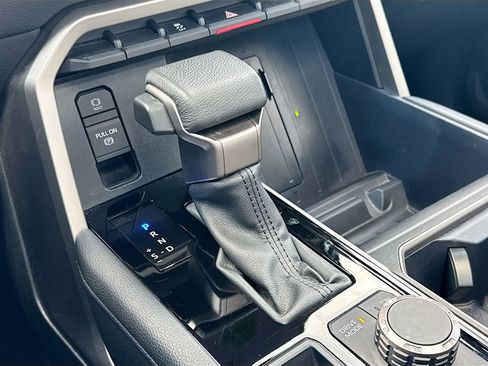 Used 2023 Toyota Tundra Limited w/ Power Package image 17