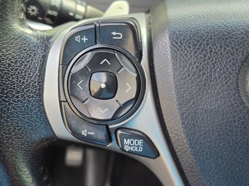 Used 2013 Toyota Camry SE FWD image 18
