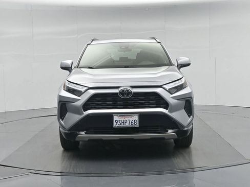 Used 2025 Toyota RAV4 SE image 26
