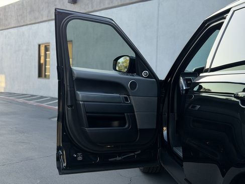 Used 2015 Land Rover Range Rover Sport Supercharged image 13