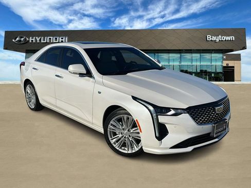 Used 2025 Cadillac CT4 Premium Luxury image 1