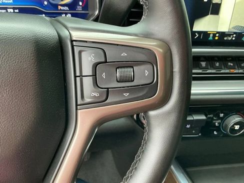 Used 2024 Chevrolet Silverado 2500 High Country w/ High Country Premium Package AWD/4WD image 28