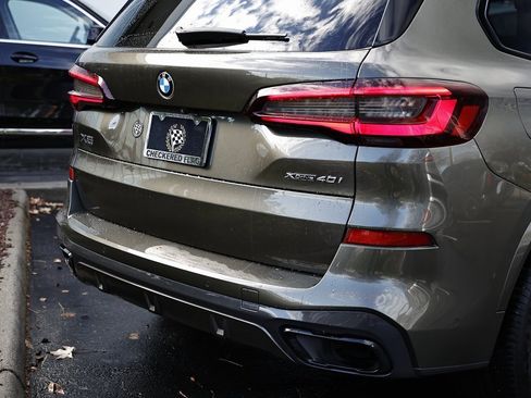 Used 2022 BMW X5 xDrive40i w/ M Sport Package image 9