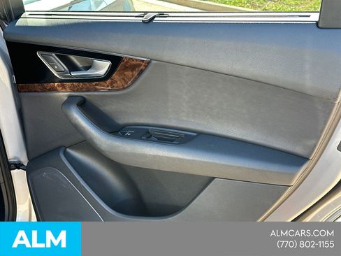 Used 2017 Audi Q7 3.0T Premium Plus image 19
