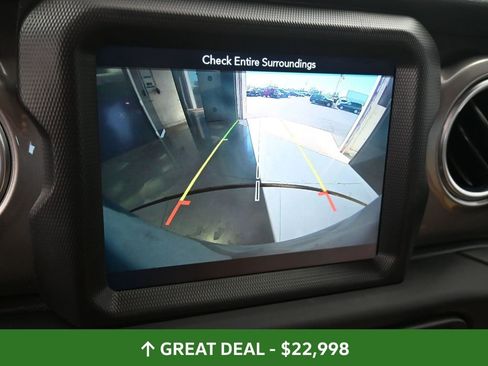 Used 2018 Jeep Wrangler Unlimited Sahara w/ Dual Top Group image 36