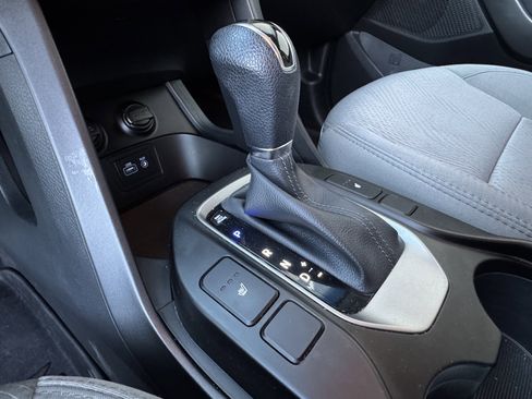 Used 2018 Hyundai Santa Fe Sport w/ 2.4L Value Package 02 image 20