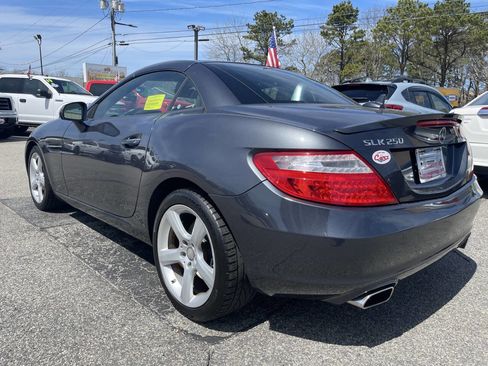 Used 2015 Mercedes-Benz SLK 250 image 5