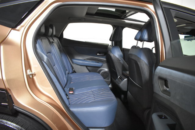 Certified 2024 Nissan Ariya AWD image 35