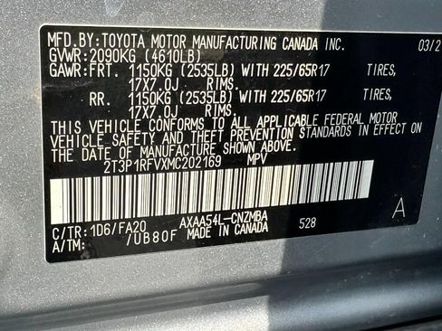Used 2021 Toyota RAV4 XLE AWD/4WD image 23