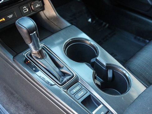 Used 2024 Honda Civic LX image 29