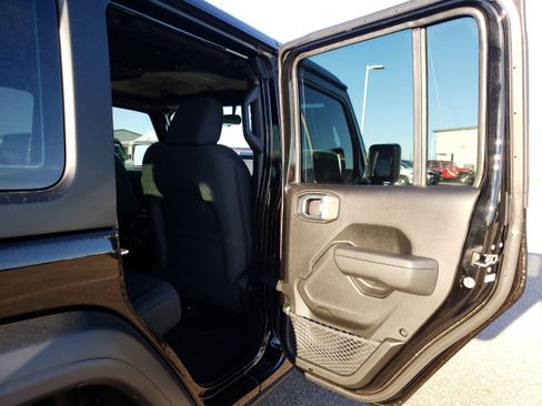 New 2026 Jeep Wrangler Unlimited Sport image 15