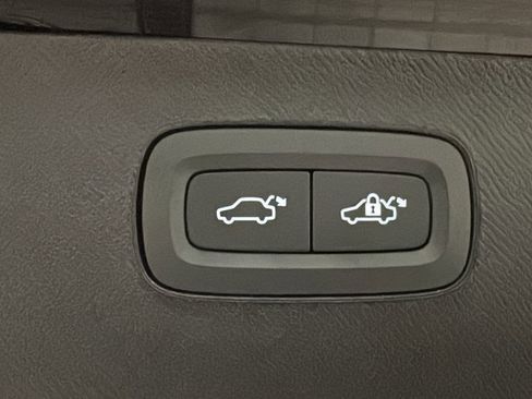 New 2026 Volvo XC90 T8 Plus image 31