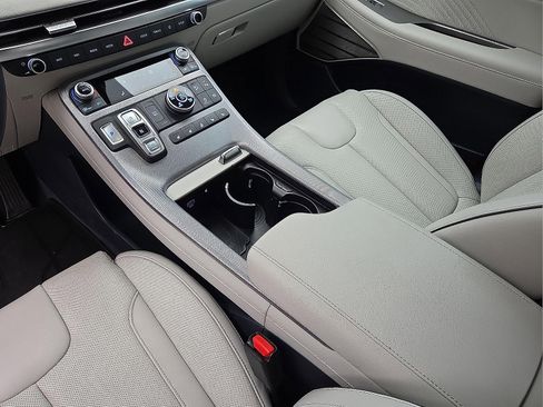 Used 2024 Hyundai Palisade Calligraphy image 25