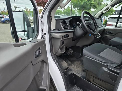 Certified 2025 Ford Transit 250 Low Roof w/ Exterior Upgrade Package RWD image 15