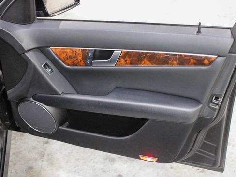 Used 2012 Mercedes-Benz C 300 4MATIC Sedan image 39