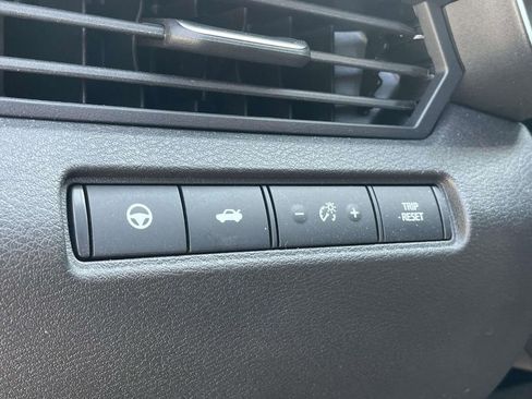 Used 2025 Nissan Altima 2.5 SL AWD/4WD image 29