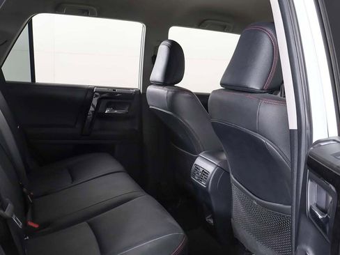 Used 2024 Toyota 4Runner TRD Off-Road Premium image 29