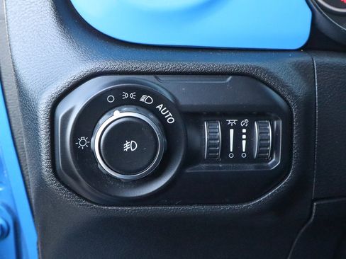 Used 2021 Jeep Wrangler Unlimited Sport image 18