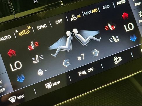 Used 2025 Maserati Grecale Folgore AWD/4WD image 21
