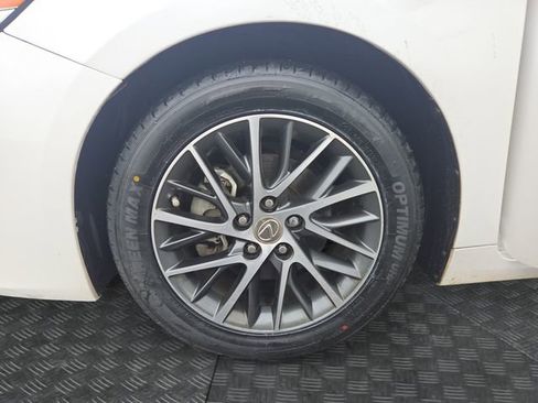 Used 2017 Lexus ES 350 image 36