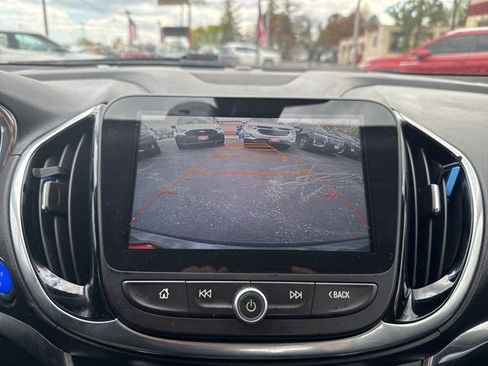 Used 2017 Chevrolet Volt Premier w/ Driver Confidence II Package FWD image 30