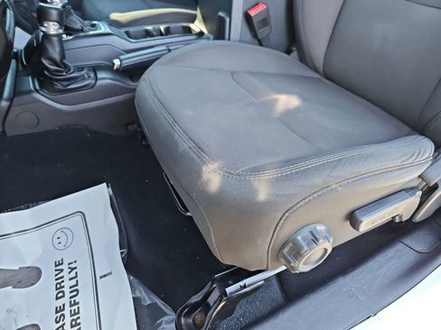 Used 2018 Jeep Wrangler Unlimited Sport S image 33