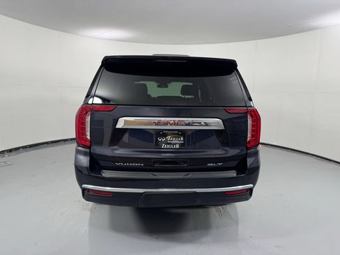 Used 2023 GMC Yukon SLT AWD/4WD image 5