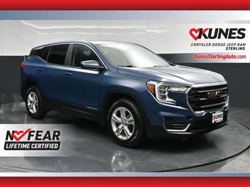 Used 2024 GMC Terrain SLE AWD/4WD image 1