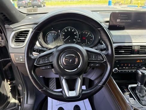 Used 2023 MAZDA CX-9 Signature image 11