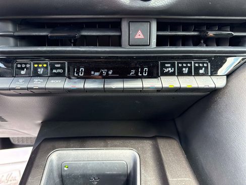 Used 2025 Toyota Crown Nightshade AWD/4WD image 23