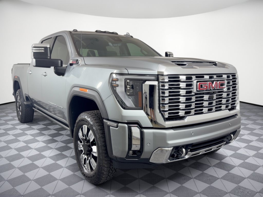 Used 2026 GMC Sierra 3500 Denali AWD/4WD image 7