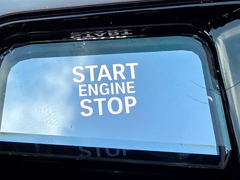 Used 2023 BMW 760i xDrive AWD/4WD image 34