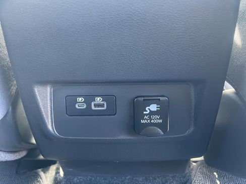 Used 2024 Nissan Frontier SV w/ SV Convenience Package RWD image 46