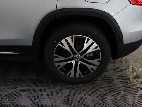 New 2026 Mercedes-Benz GLB 250 4MATIC image 10