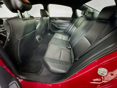 Used 2018 Honda Accord Sport image 30