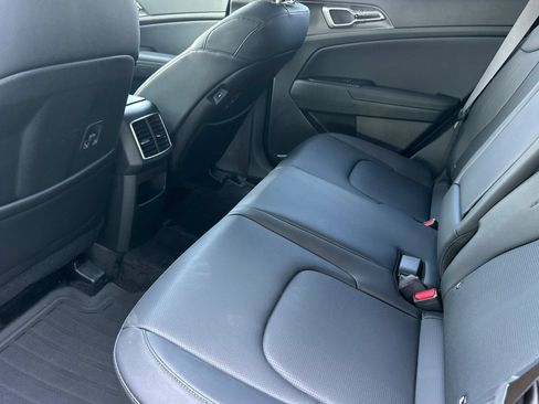 Certified 2026 Kia Sportage EX AWD/4WD image 12