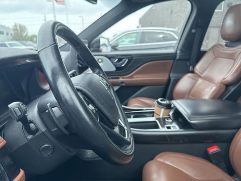 Used 2020 Lincoln Aviator Reserve w/ Equipment Group 202A AWD/4WD image 33