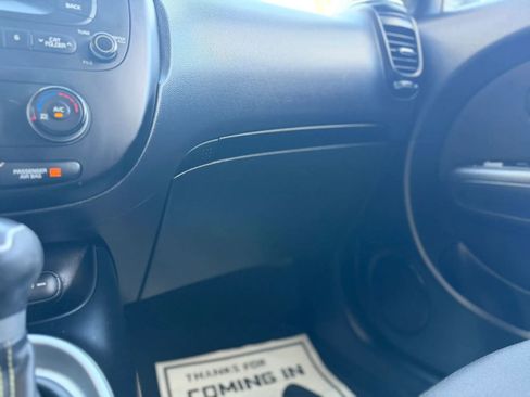 Used 2014 Kia Soul + FWD image 27