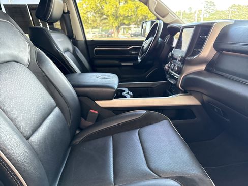 Used 2019 RAM 1500 Laramie image 31