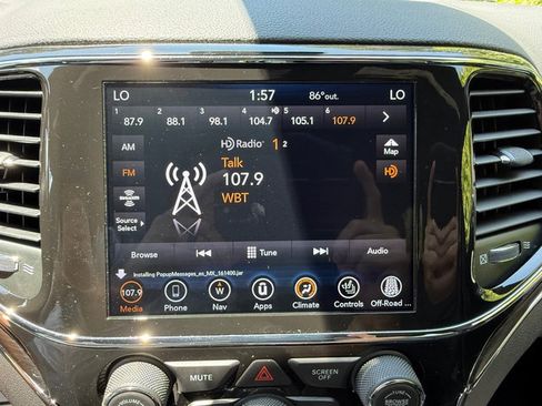 Used 2019 Jeep Grand Cherokee Limited AWD/4WD image 22