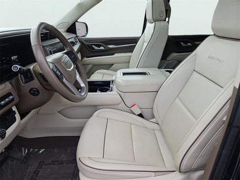 Used 2022 GMC Yukon XL Denali w/ Max Trailering Package image 39