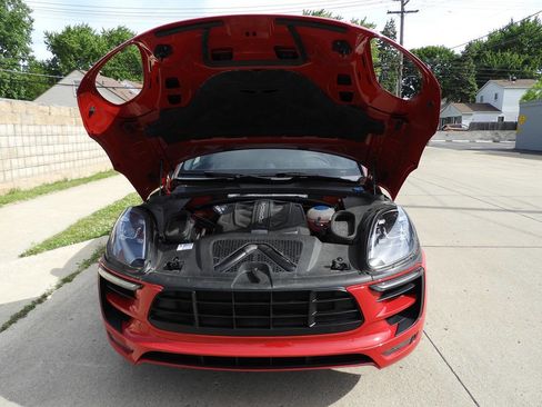 Used 2018 Porsche Macan GTS AWD/4WD image 47