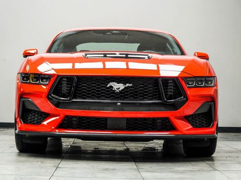 Used 2024 Ford Mustang GT Premium image 8